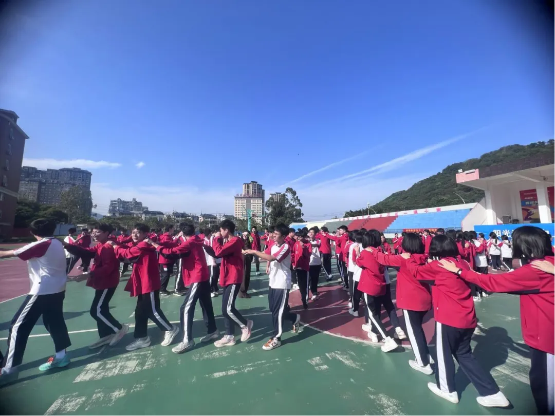 【心理健康】舒缓备考压力 从容亮剑中考——2026年上半年“心理成长营活动”走进福清红博学校 第2张