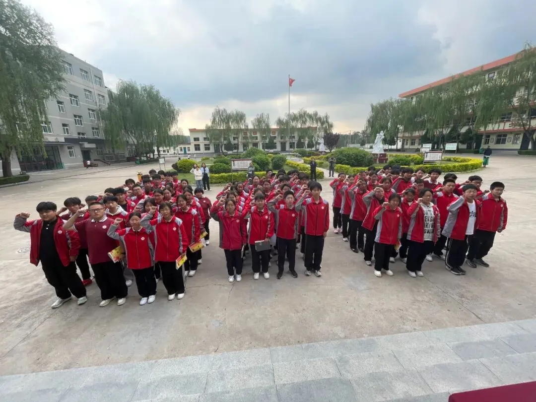 砥砺奋进受表彰 鏖战中考五十天----野川中学举行中考倒计时50天冲刺动员大会 第25张