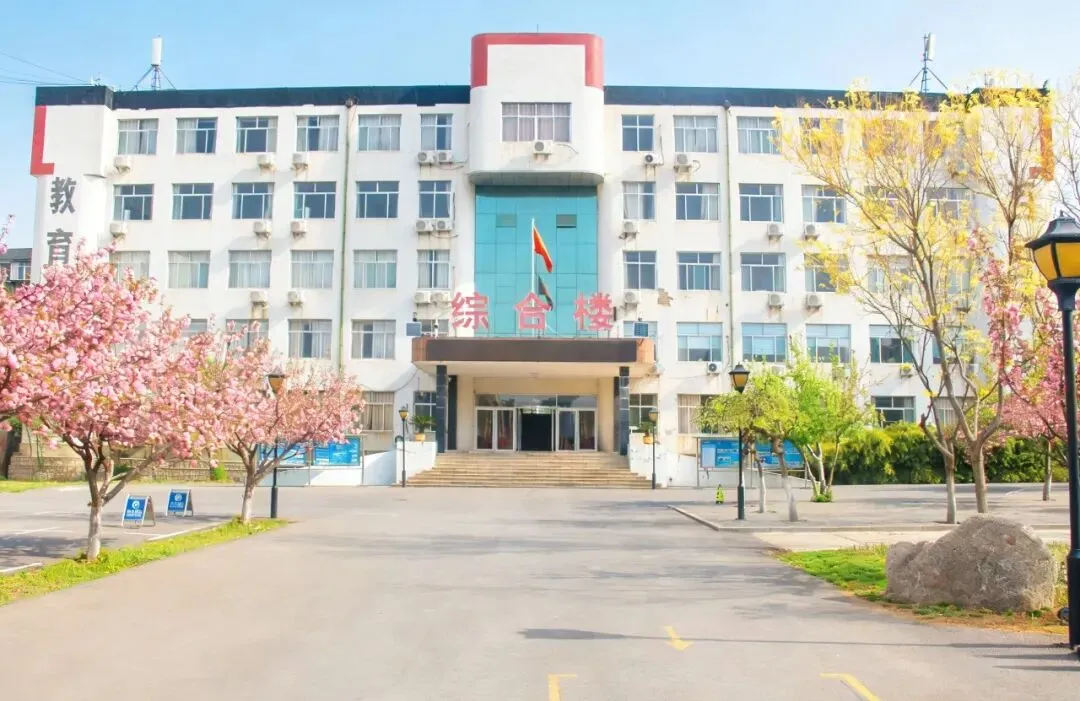 党建引领聚合力,志愿护航助中考——我校与柳毅社区携手举办“教育公益志愿服务进社区”备考指导活动 第6张