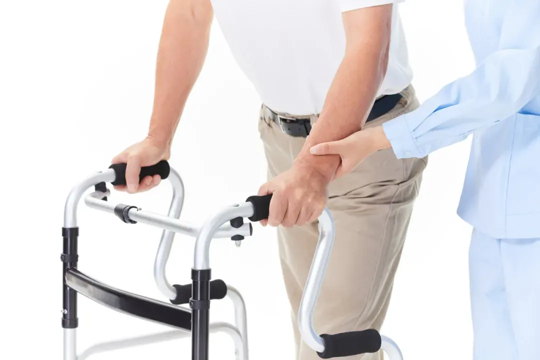 养老护理员初级理论知识试卷200题(职业技能鉴定国家题库,答案见文末) 第3张