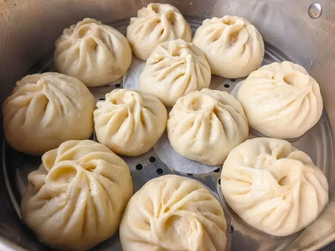 中考倒计时!初三儿子早餐不费妈,一小时蒸大包子,皮薄馅儿多 第7张