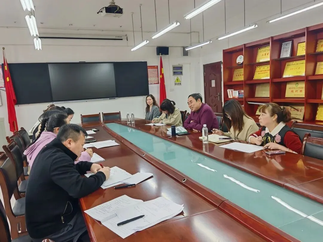 深耕好课堂 聚力备中考——花溪区实验中学第十一届 “好课堂” 九年级同课异构精彩开讲 第8张