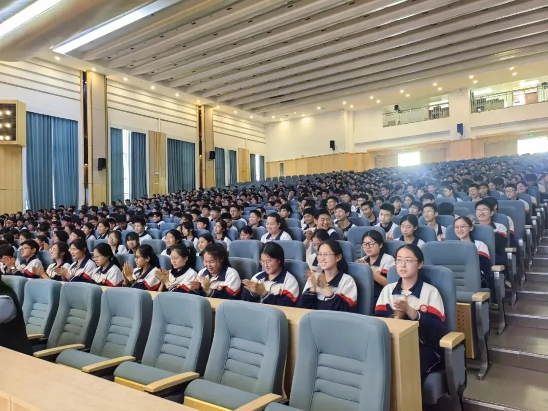 【助力中考】轻松备考 向阳成长——聊城市2026年中高考心理减压巡讲活动走进高新区文轩中学 第5张