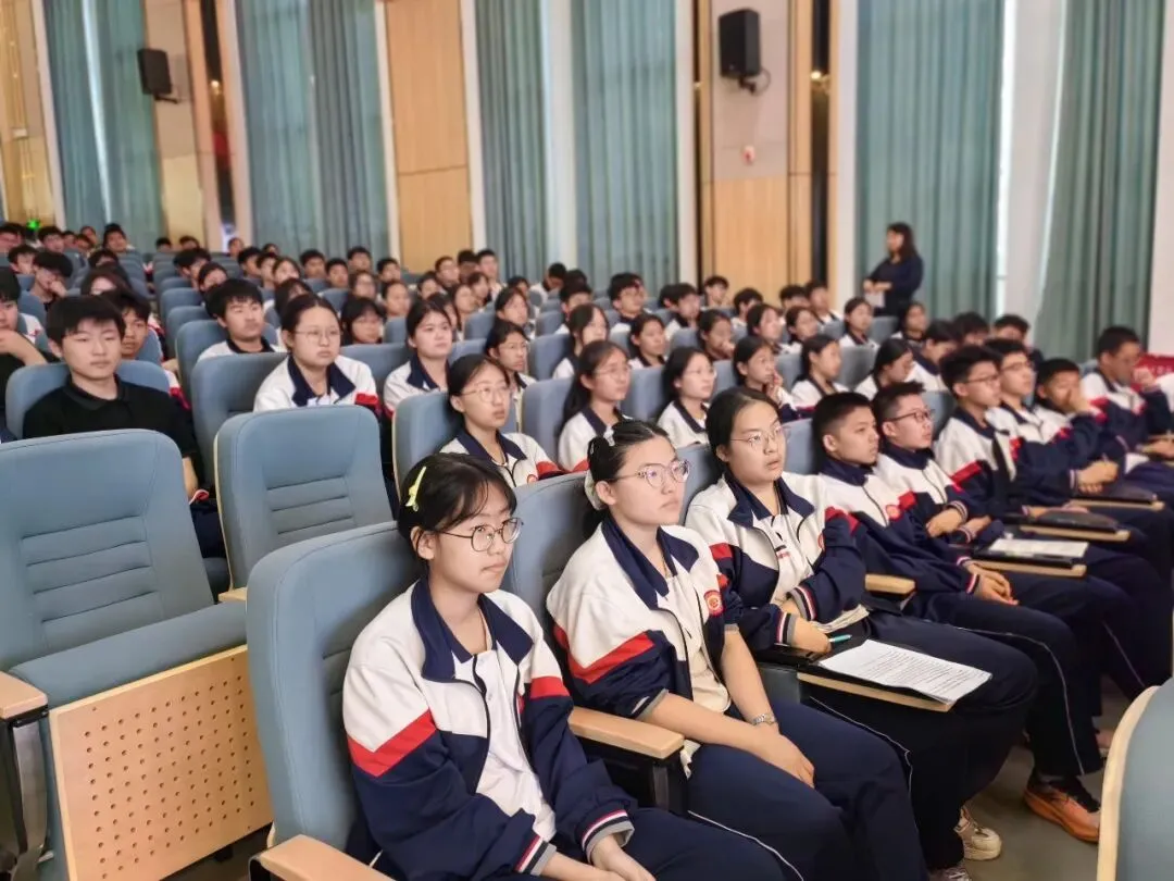 【助力中考】轻松备考 向阳成长——聊城市2026年中高考心理减压巡讲活动走进高新区文轩中学 第6张