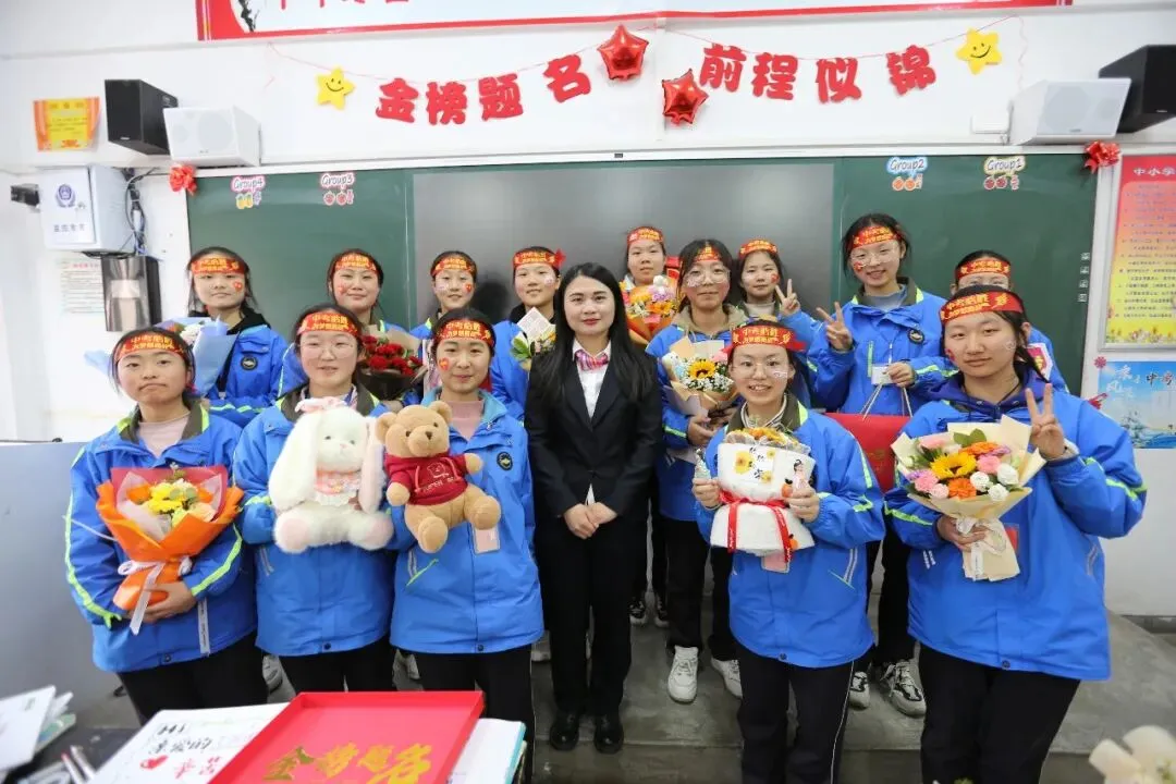 距离中考60天,她写下“等待是为了更好的绽放”——一篇考场作文里的青春宣言 第2张