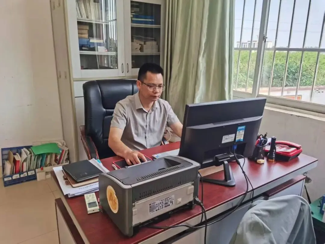 家校同心携手 共助中考圆梦—— 南宁市兴宁区三塘镇四塘中学九年级毕业班家长会圆满落幕 第8张