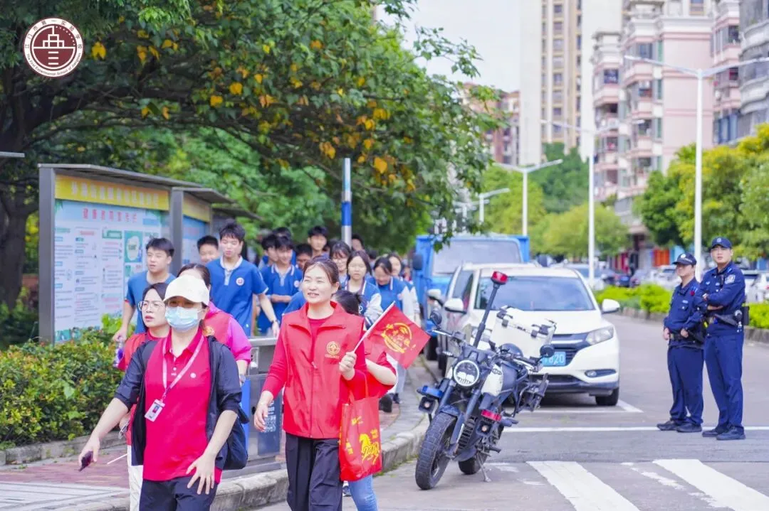 踏峰砺剑展锋芒,逐梦中考创辉煌——江门一实九年级中考冲刺徒步励志活动燃动全城 第37张