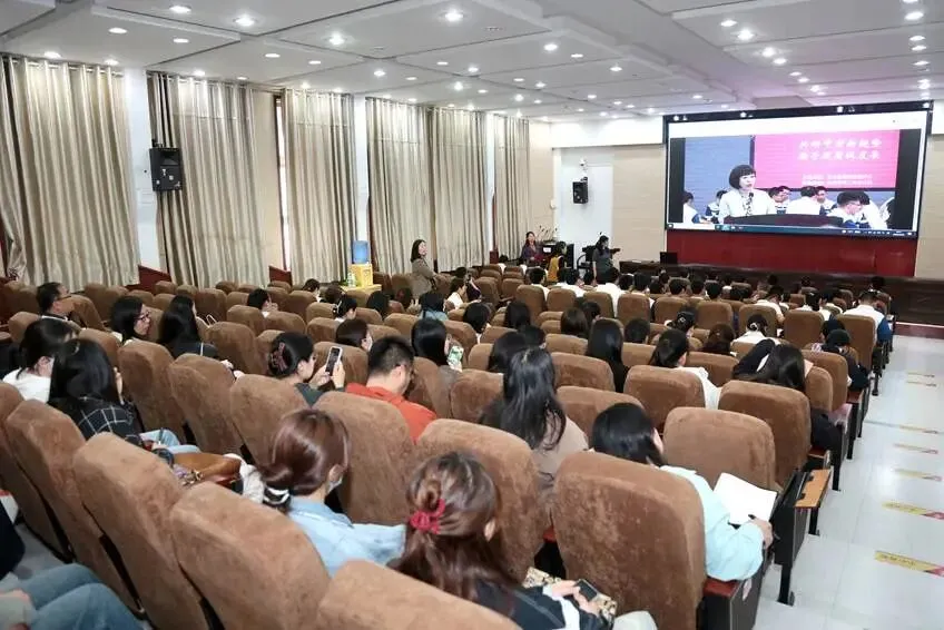 共研中考新趋势,携手提质促发展!保定二中分校与保定十七中开展跨校学科联席教学研讨! 第4张