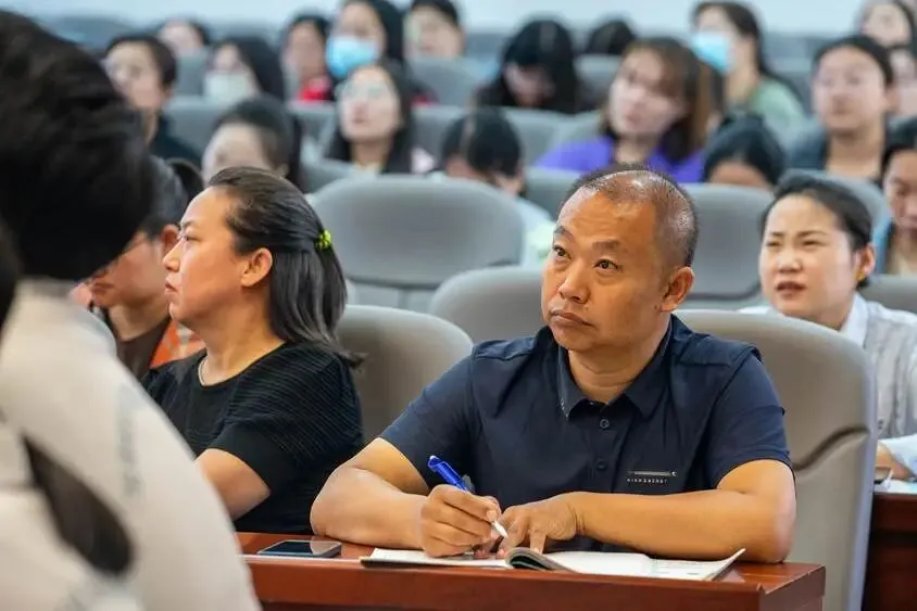 共研中考新趋势,携手提质促发展!保定二中分校与保定十七中开展跨校学科联席教学研讨! 第17张