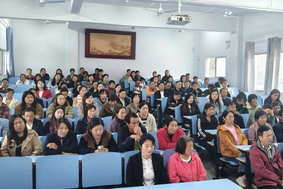 聚力冲刺迎中考 同心护航伴成长 ——刘畈初中开展中考冲刺系列活动 第19张