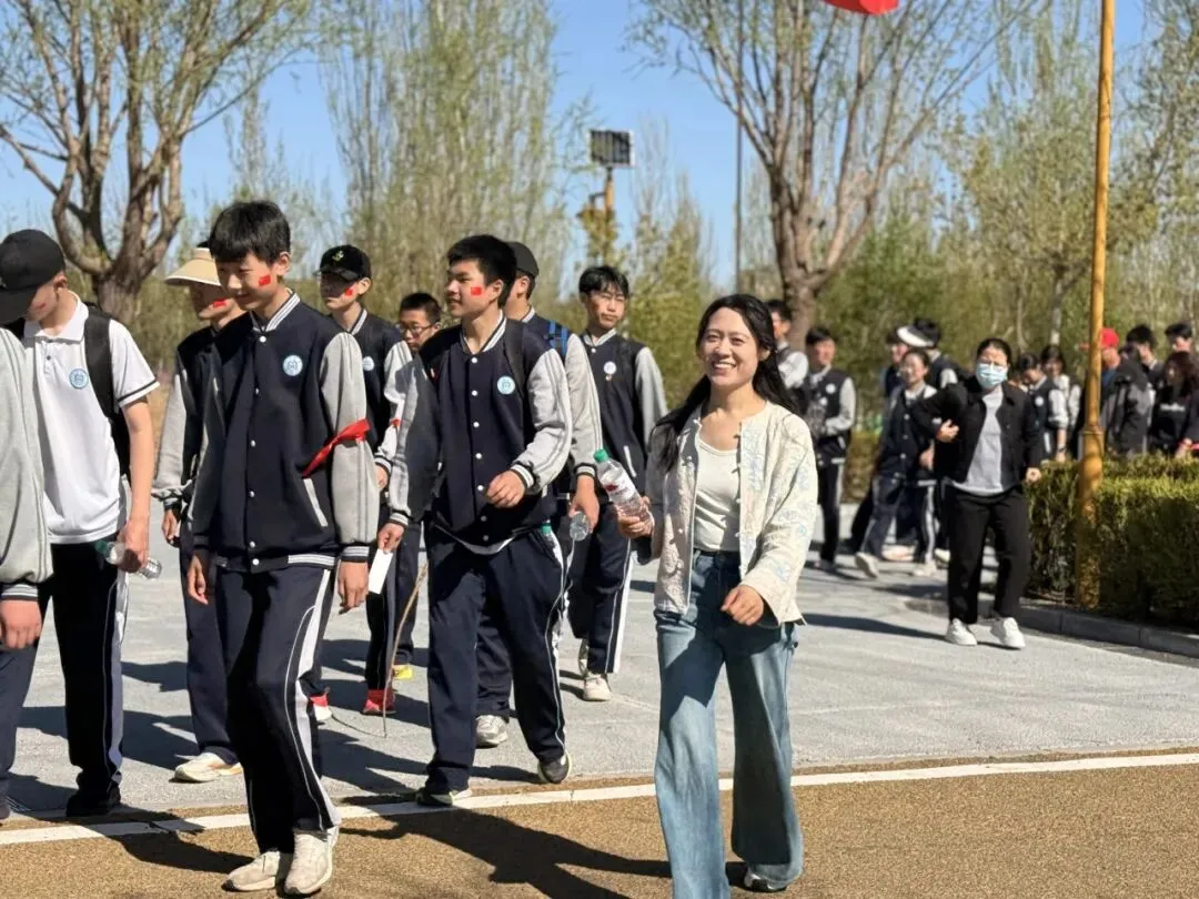 扬五四精神踏歌远行,以少年意气决胜中考——赤峰二中和美分校初三远足活动圆满落幕 第8张