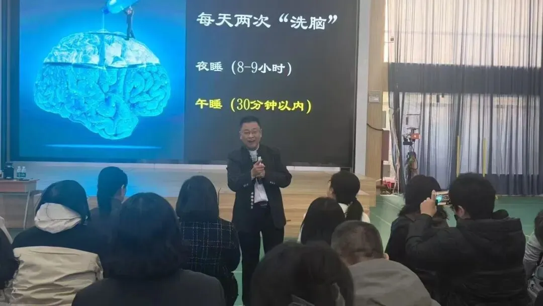 儿子中考,内蒙一妈妈焦虑不安,“神队友”却让她瞬间释怀! 第13张