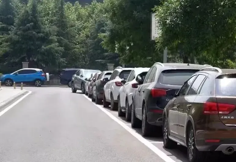 临汾市区这些路段免费停车/中考在即,临汾交警最新发布/壶口瀑布出现黄色瀑布群景观 第17张