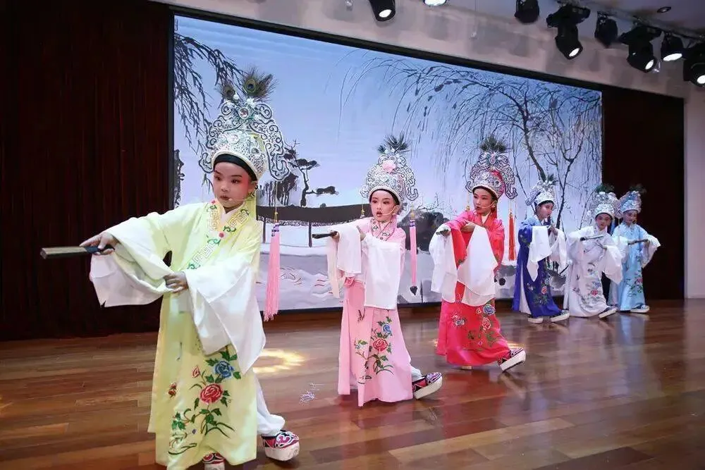 【中考阅读指导】大美戏剧校园行(综合性学习)黑龙江齐齐哈尔2025 第11张
