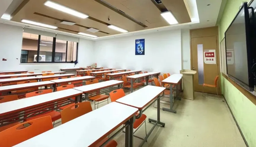 2026年上海中考复读学校-昂立中复班 第2张
