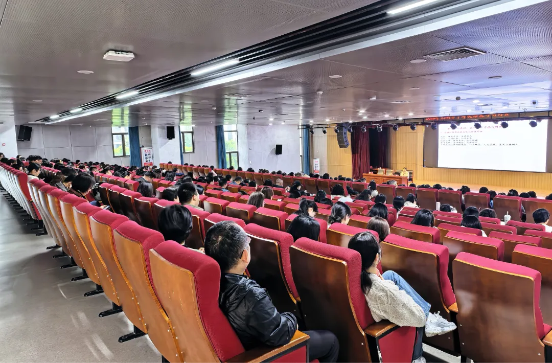 中英 | 研思笃行备中考,凝心聚力提质效——2026年芜湖市中考英语复习研讨会顺利召开(2026-04-28) 第35张