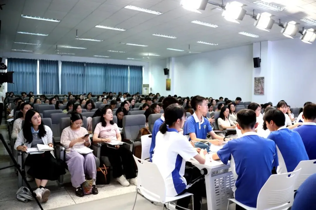 推进深度学习 赋能中考备考——广东省基础教育教研体系建设初中道德与法治学科教研项目(深圳)第2期研修活动成功举办 第4张
