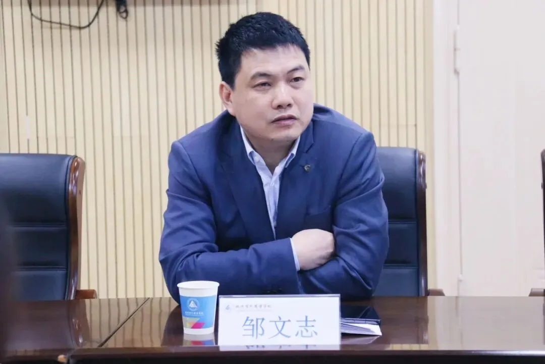芦淞区委副书记李小冬一行到株外调研中考备考工作 第8张
