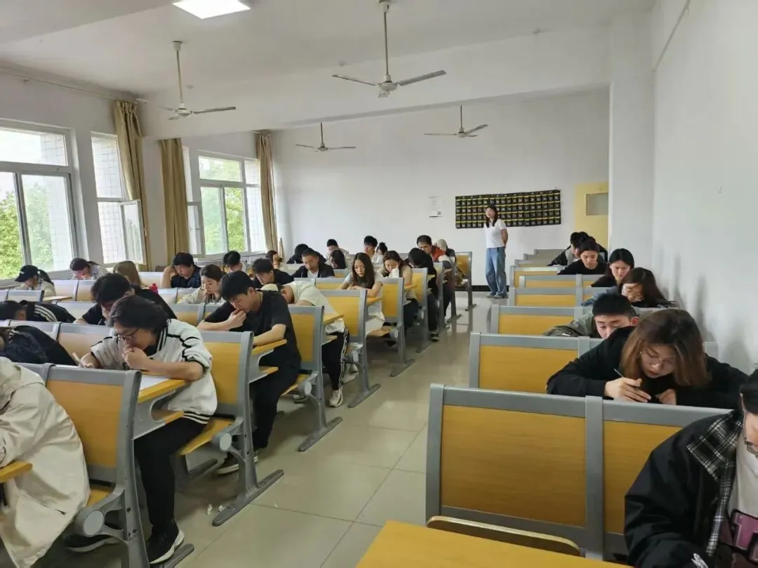 2025~2026第二学年期中考 第22张