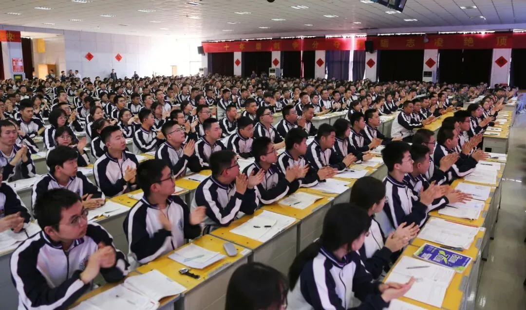 想上普高、却被中考“淘汰”的少年,被邢妈妈接到了启航学校 第102张