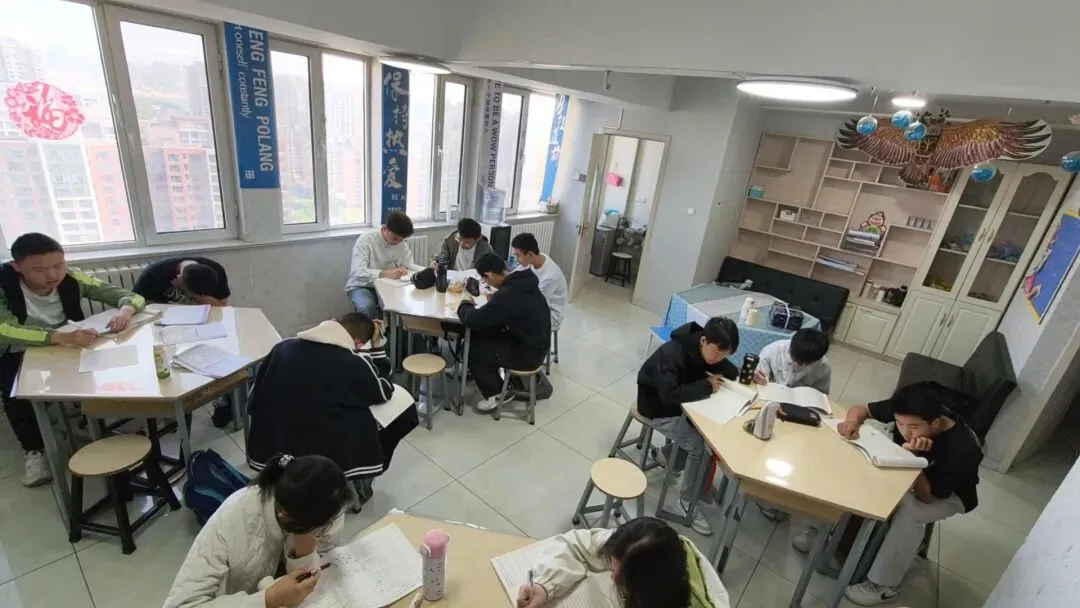 中考冲刺|别再乱刷预测卷!英语选卷避坑指南,最后30天刷对=提分! 第1张