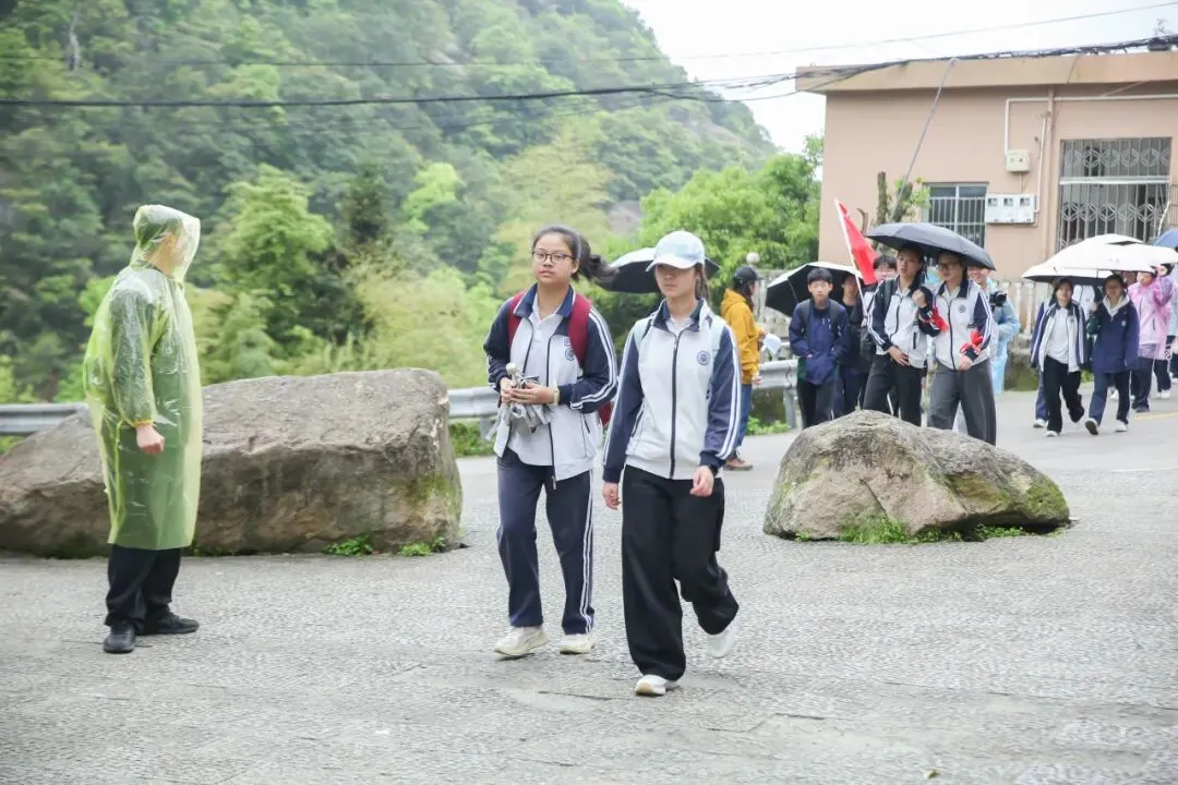 远足磨壮志 中考创辉煌 —— 2026年鲍田中学大罗山励志远足 第30张