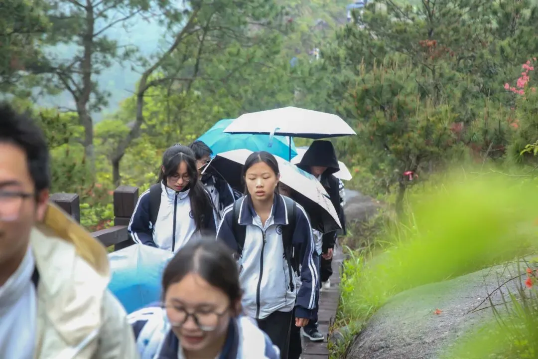 远足磨壮志 中考创辉煌 —— 2026年鲍田中学大罗山励志远足 第33张