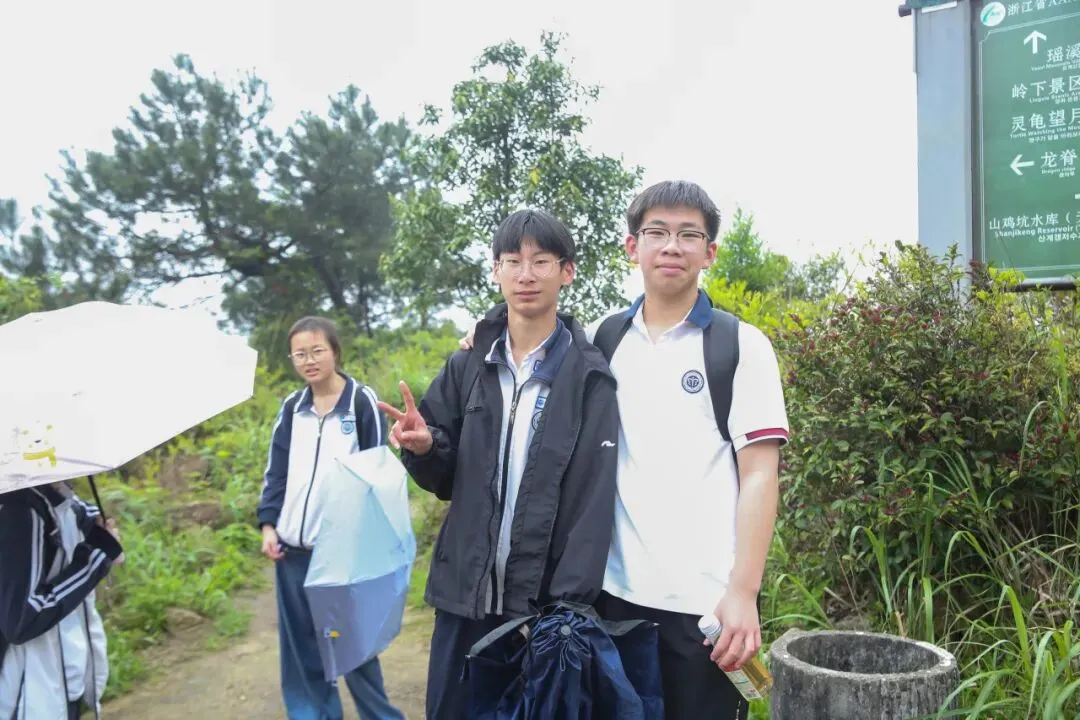 远足磨壮志 中考创辉煌 —— 2026年鲍田中学大罗山励志远足 第34张