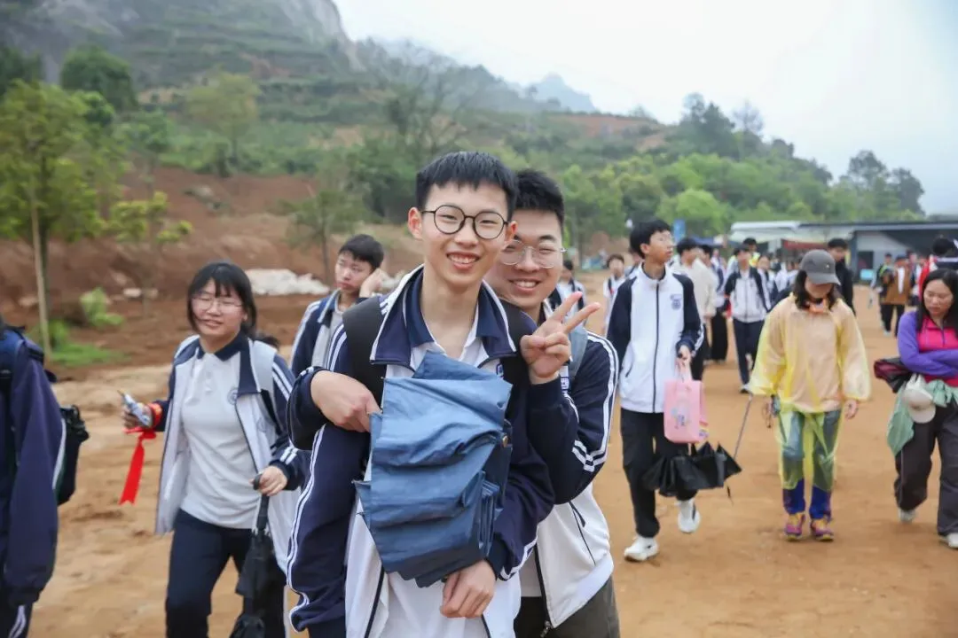 远足磨壮志 中考创辉煌 —— 2026年鲍田中学大罗山励志远足 第52张