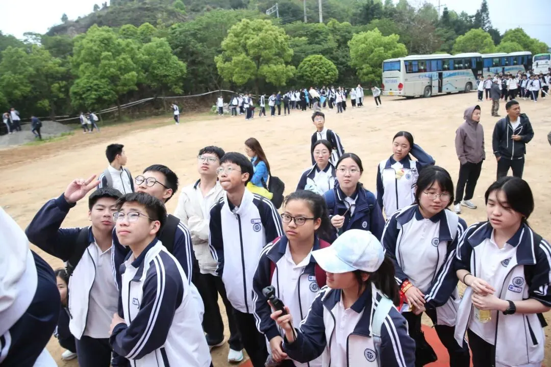 远足磨壮志 中考创辉煌 —— 2026年鲍田中学大罗山励志远足 第66张