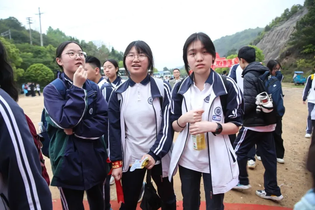 远足磨壮志 中考创辉煌 —— 2026年鲍田中学大罗山励志远足 第71张