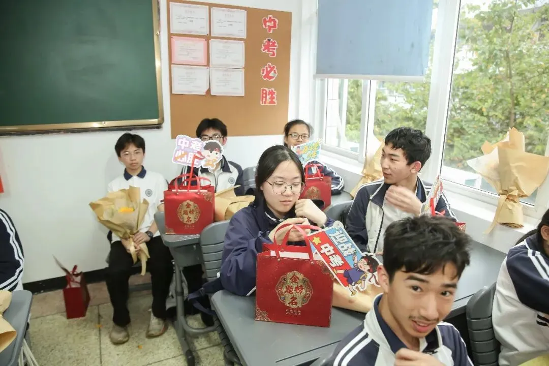 远足磨壮志 中考创辉煌 —— 2026年鲍田中学大罗山励志远足 第91张