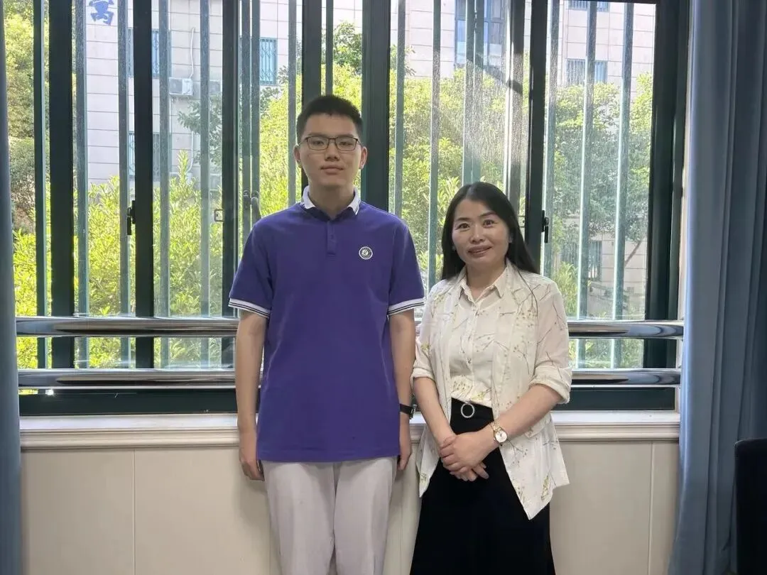 中考514分惨遭“优高线”碾压?三年后逆袭638分!他用实力叩开宁波大学法学大门! 第10张
