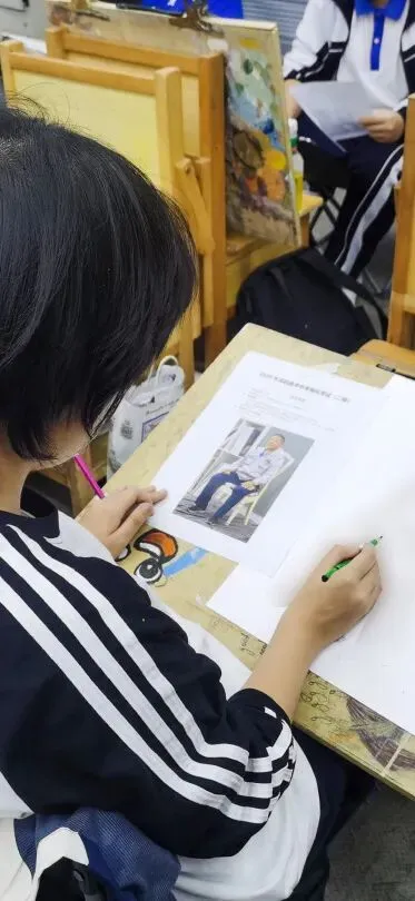 深圳市自主招生美术模拟考试-知上艺术教育考点考试圆满结束 第4张