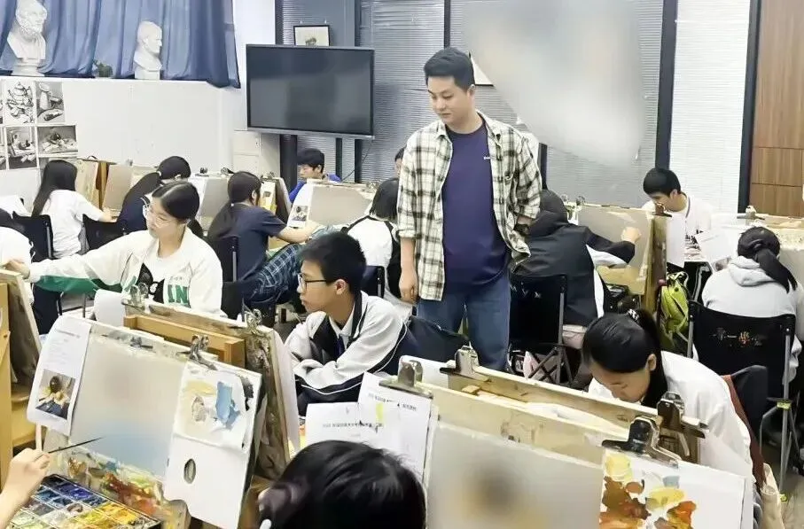 深圳市自主招生美术模拟考试-知上艺术教育考点考试圆满结束 第5张