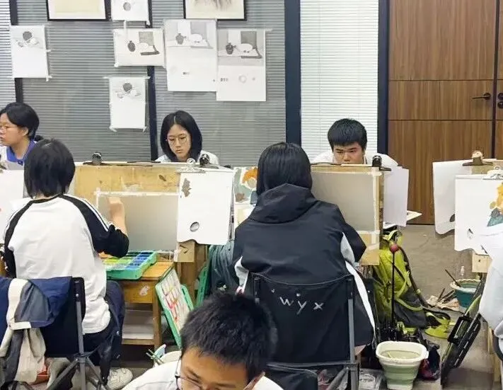 深圳市自主招生美术模拟考试-知上艺术教育考点考试圆满结束 第9张