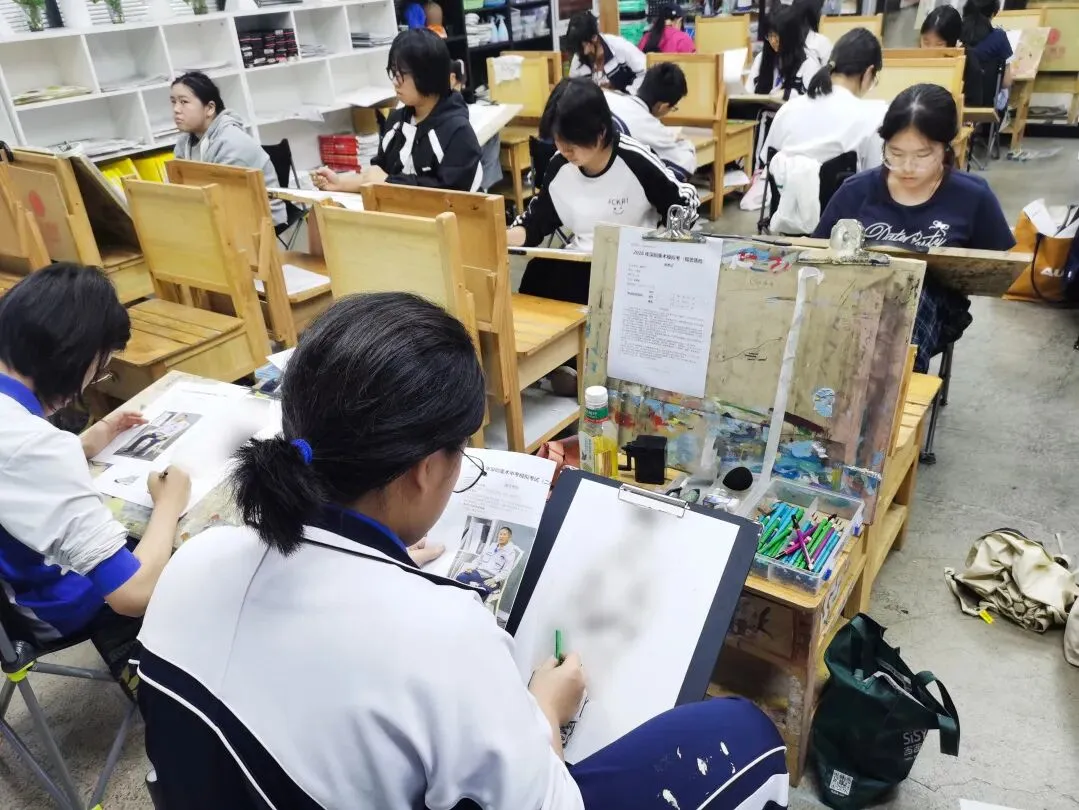 深圳市自主招生美术模拟考试-知上艺术教育考点考试圆满结束 第13张
