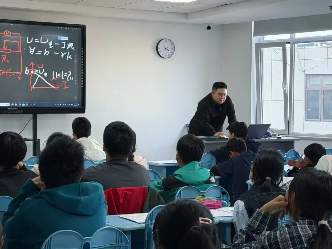 冲刺中考·衔接高中|新高一座谈会 第18张