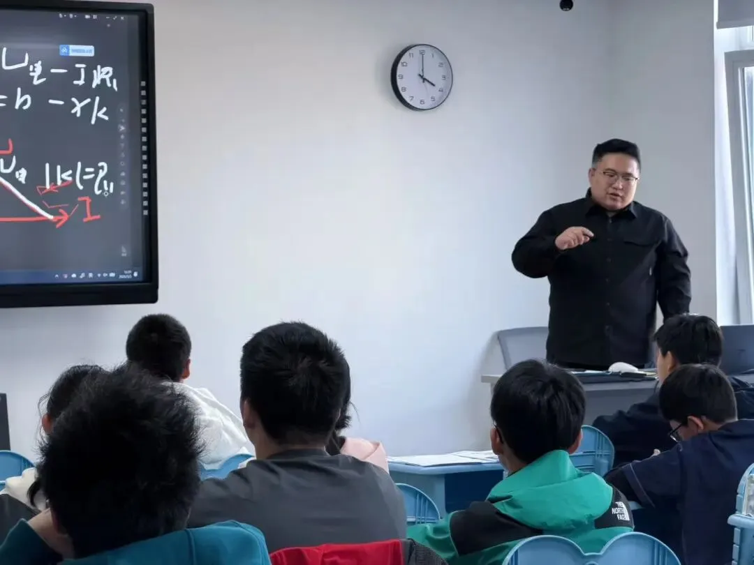 冲刺中考·衔接高中|新高一座谈会 第19张