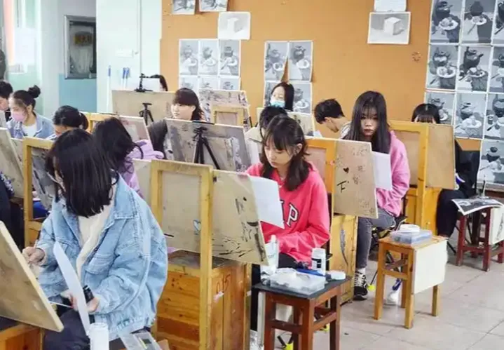 南昌当代职业高级中学中考要多少分能进? 第4张