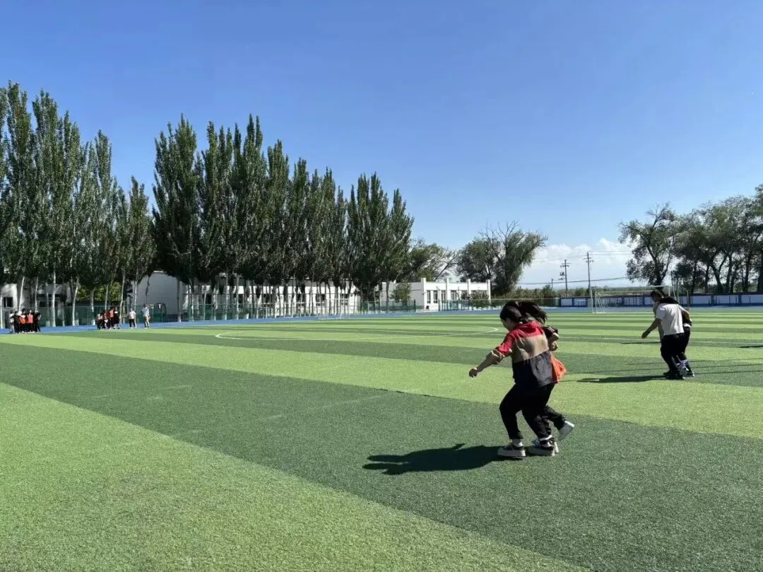 家校师同心·减压助中考·温情赴征程 ——六十九团中学九年级亲子团建活动 第27张