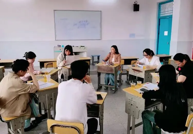 联片视导明方向,凝心聚力战中考——县教研室专家莅临我校开展复习联片教学视导活动 第41张