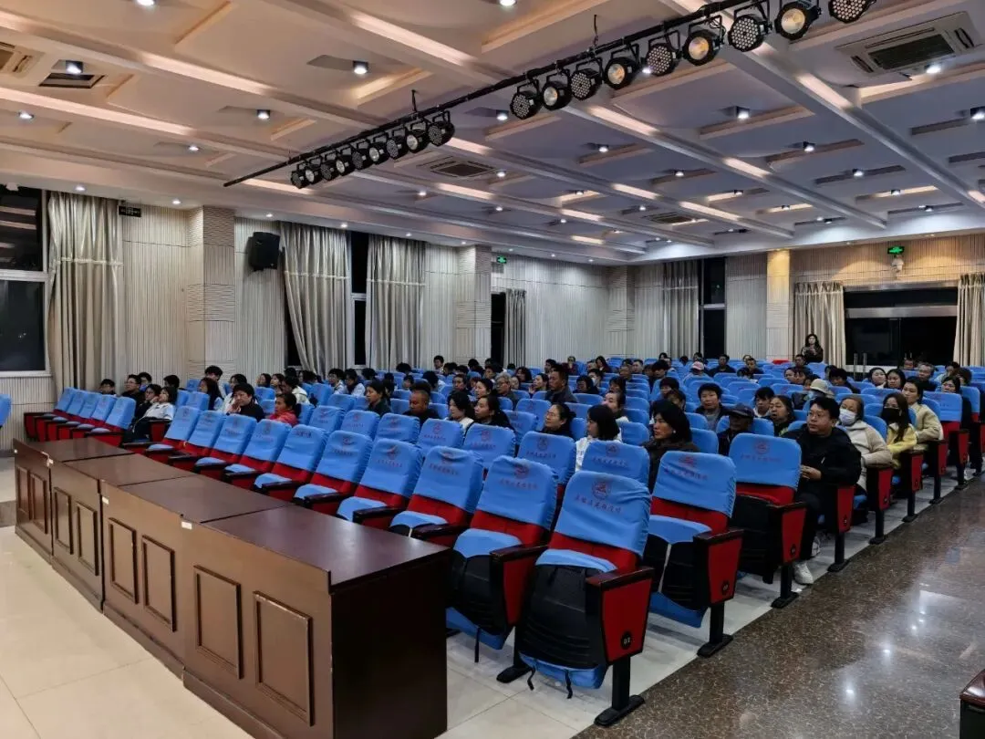 复盘促提升 聚力备中考|克强学校初二生物地理中考质量分析会圆满召开 第2张