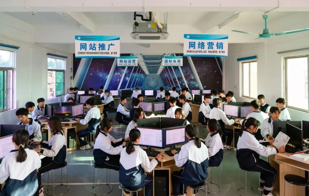 中考失利?就读惠州市华洋科技职业技术学校,圆大学梦(附2026招生简章) 第24张