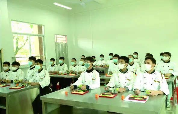 中考失利?就读惠州市华洋科技职业技术学校,圆大学梦(附2026招生简章) 第25张