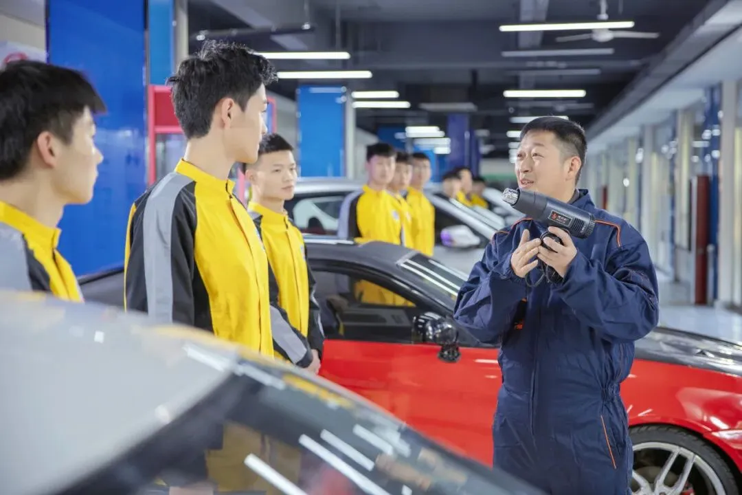 中考后再择校就晚了!乌鲁木齐市万通技工学校名额提前抢 第7张