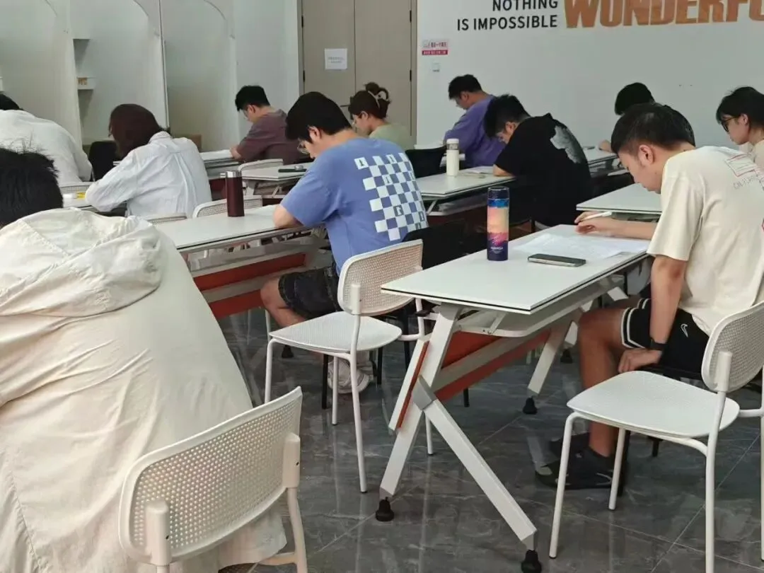 2026年5月7日天津辅警笔试预测试卷讲解:京成公考学员和试听学员扫码预约课程. 第25张