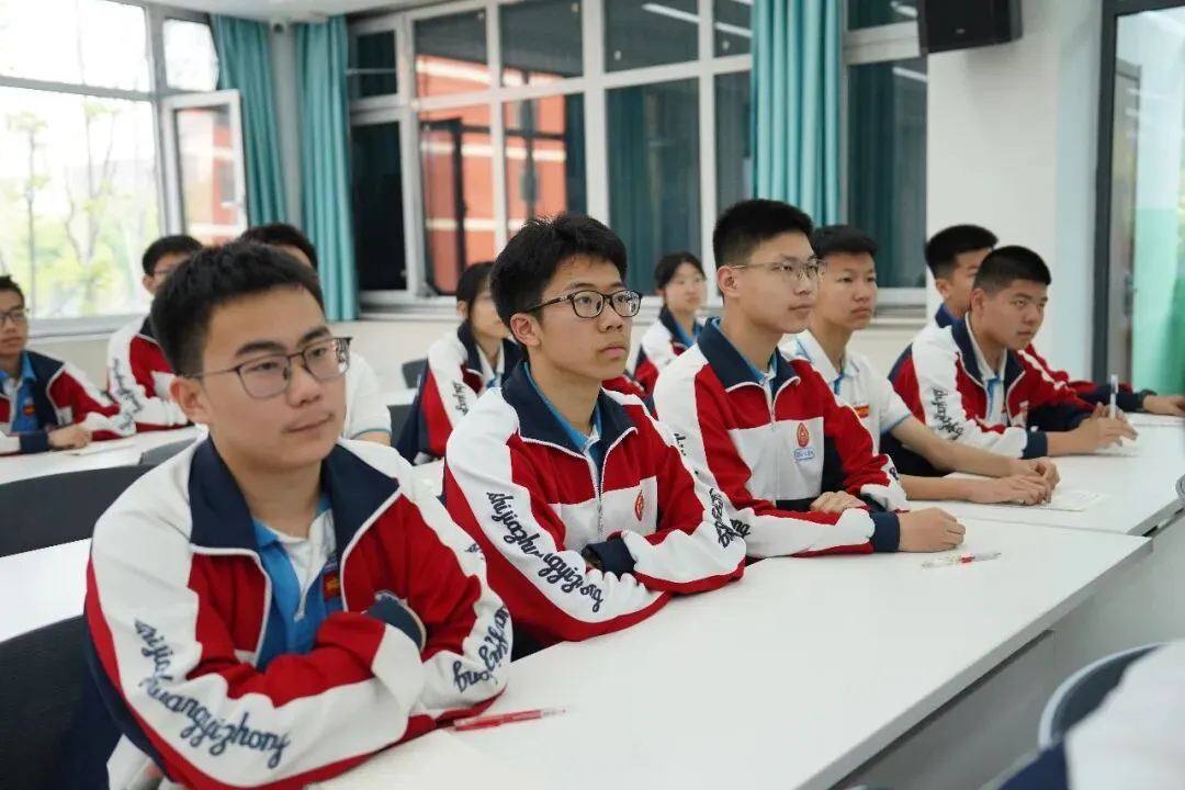 内外兼修砺心志 蓄力扬帆赴中考 | 高悦龙主任初三励志赋能专题讲座圆满举行 第9张
