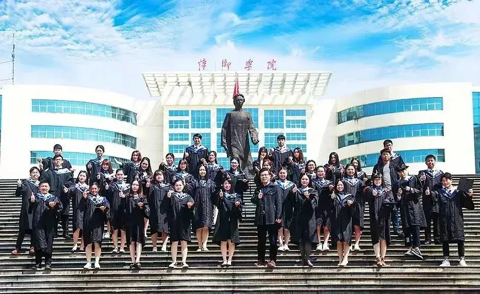 提醒!四六级模拟卷解析直播今天开播!做完试卷的同学速来听课 第24张