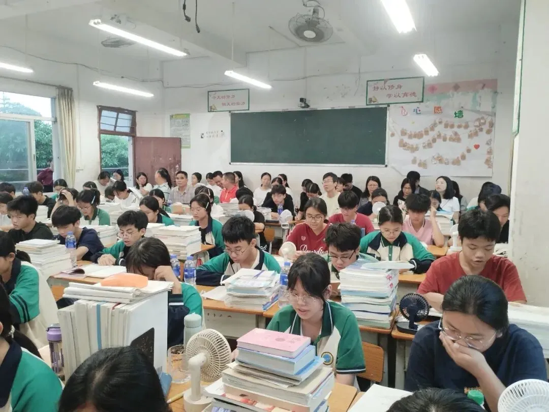聚焦中考作文备考,共研谋篇布局良方 第10张